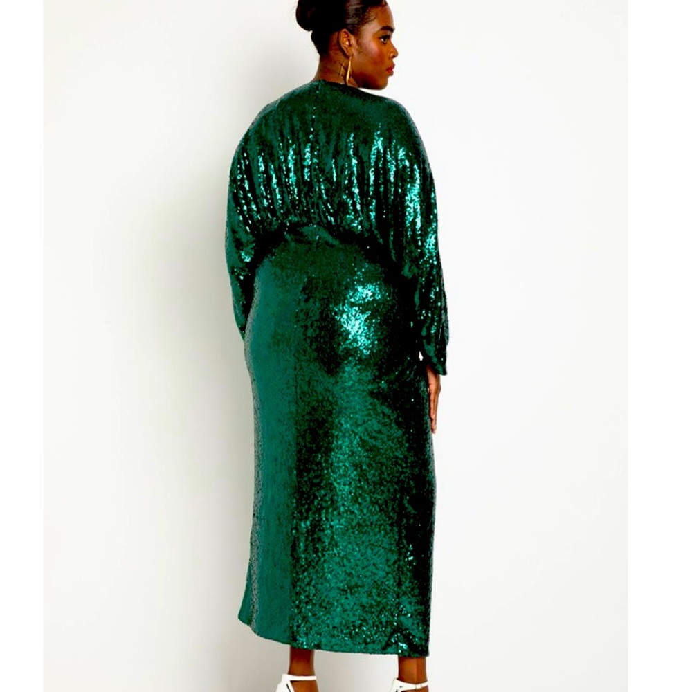 Party dress. Dolman sleeves, split front super FUN!!